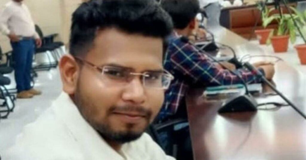 मां को बचाने गया मनरेगा तकनीकी सहायक बेटा गंडक नदी में डूबा, नहाने के दौरान हुआ हादसा 1 20220924 162514