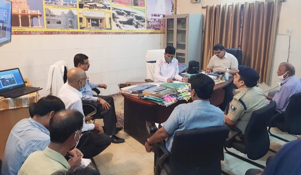 सदर अस्पताल को मॉडल अस्पताल के रूप में विकसित करने के लिए DM ने पदाधिकारियों को दे दिया टास्क, कहा कल से शुरू करें काम 1 20220925 212736 01