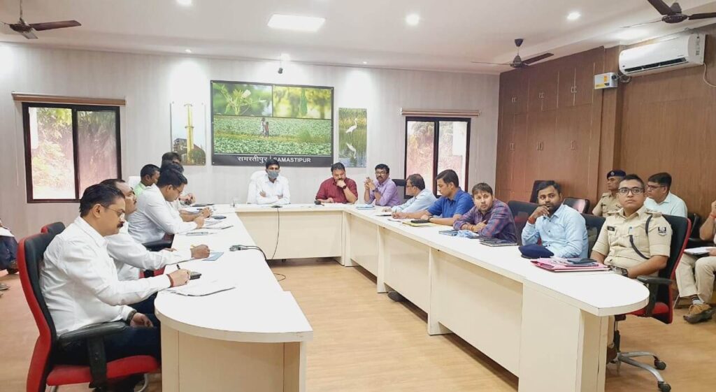 DM ने दशहरा, दीपावली एवं छठ पर्व को लेकर की समीक्षात्मक बैठक, DJ बजाने पर लगा पूर्ण प्रतिबंध 1 IMG 20220921 WA0004 01