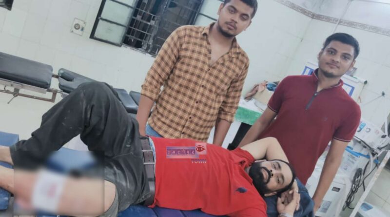 समस्तीपुर शहर के कर्पूरी पड़ाव में बस की ठोकर से युवक जख्मी, किया गया रेफर 1 Picsart 22 09 21 22 16 18 002