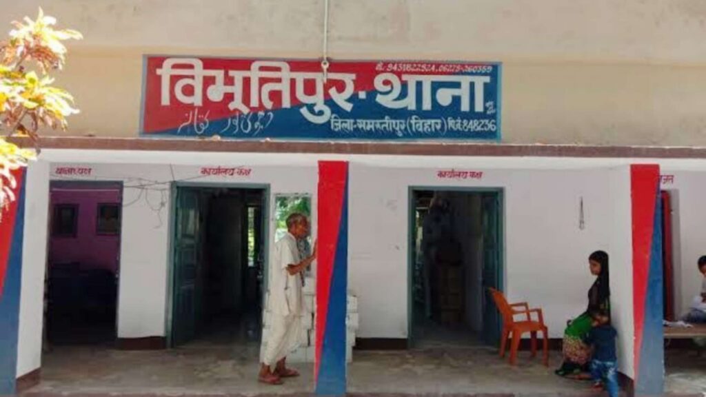 विभूतिपुर में आम के पेड़ से लटकता मिला किशोर का शव, परिजनों ने आनन-फानन में कर दिया अंतिम संस्कार 1 Picsart 22 09 29 05 30 55 888