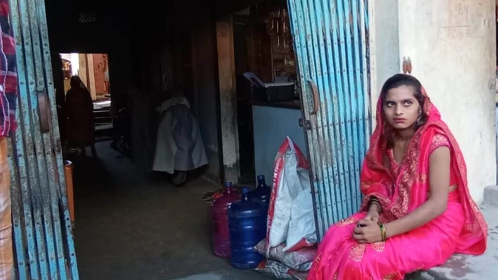 बेवफा निकला सुमित, तो उसके घर पर धरना देने लगी नंदनी, बोली- इसके लिए पहले पति को छोड़ दिया और ये... 1 07 10 2022 sumit news 23124396 01