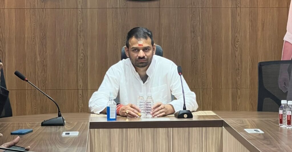 तेज प्रताप यादव के घर चोरी में नया ट्विस्ट, आरोपी कलाकार का दावा- फीस मांगने पर मंत्री ने FIR करा दी 1 20221001 200721