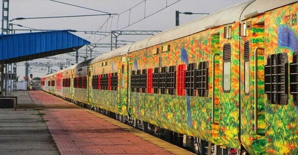 बिहार में बं'दूक की नोक पर दुरंतो एक्सप्रेस की 4 बोगियों में यात्रियों से लूट, पर्स मोबाइल और गहने छीने 1 20221017 062732