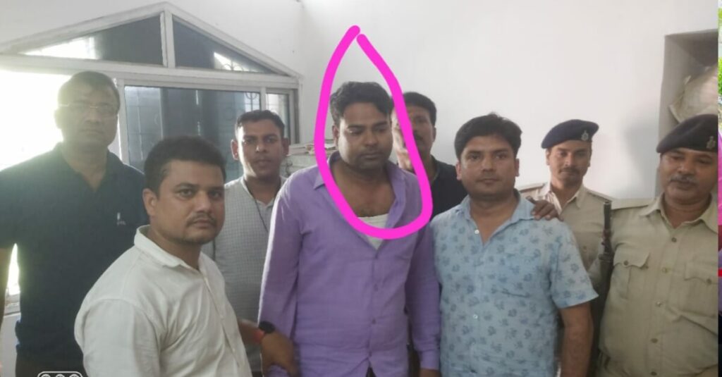 पटना में घूसखोर इंजीनियर गिरफ्तार, 2 लाख रुपए रिश्वत लेते निगरानी ने रंगे हाथों पकड़ा 1 20221019 124155