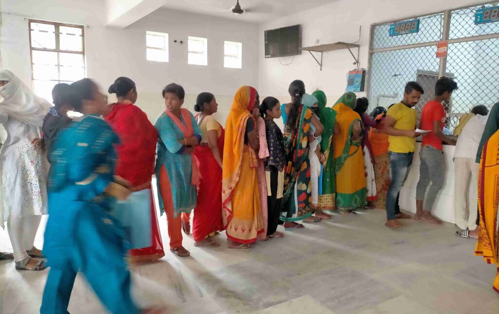 समस्तीपुर में भी डेंगू का प्रकोप! मलेरिया व डेंगू के बढ़ रहे मरीज, बदलते मौसम में वायरल बुखार से भी लोग परेशान 1 3fe77893 b29d 446e b410 5c383cc9a76a 1666001909087 01