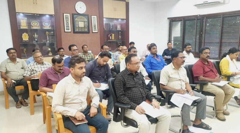 समस्तीपुर के DM योगेंद्र सिंह ने की जिला उद्योग केंद्र में होने वाले कैंप की तैयारी की समीक्षा 1 IMG 20221027 WA0072