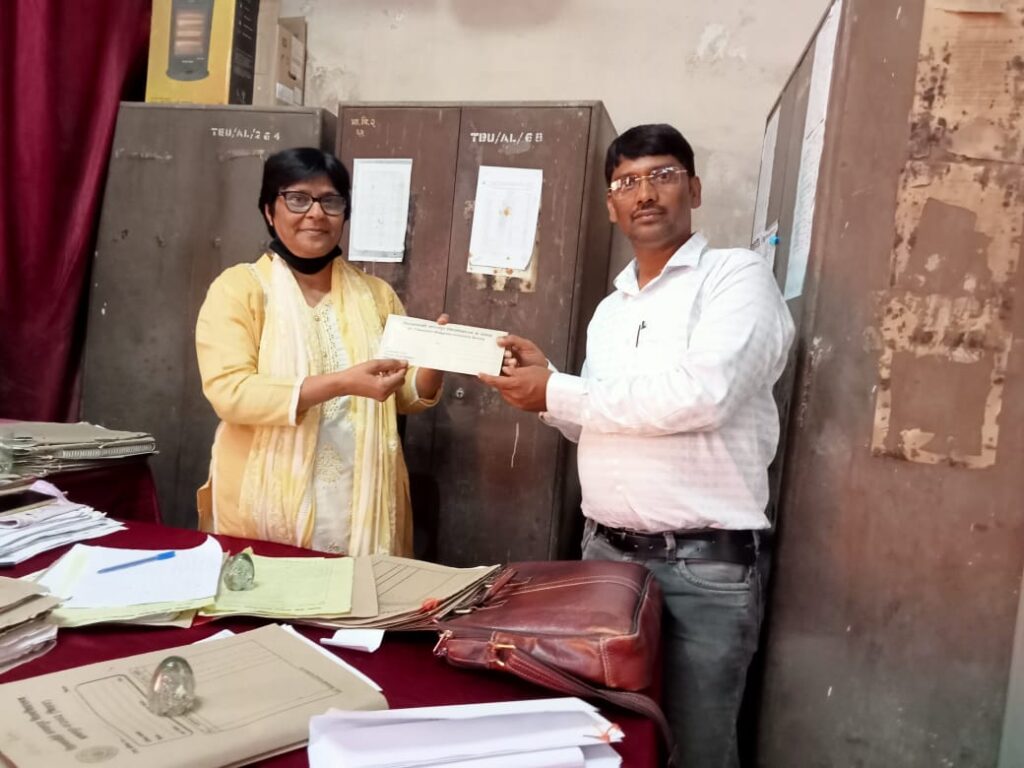 लिटमस टेस्ट में पास हुए चपरासी से असिस्टेंट प्रोफेसर बने डा. कमल किशोर, TMBU ने दी क्लीन चिट, सौंपा नियुक्ति पत्र 1 img 20221019 wa0108 1666189317