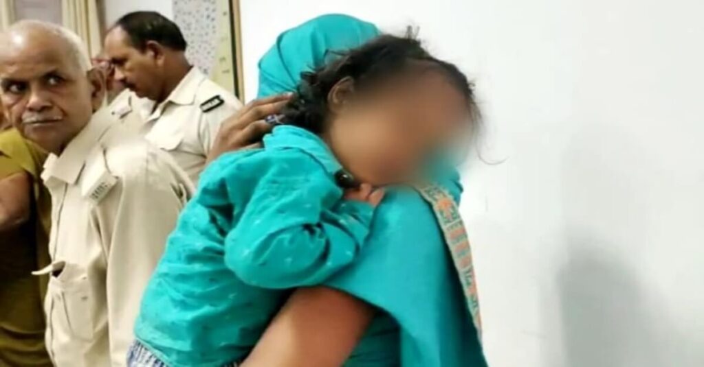 बिहार: मां के आंचल से लिपटा मासूम भी गया जेल, 9 माह की है गर्भवती, अब कारावास में देगी एक और बच्चे को जन्म 1 20221119 141001