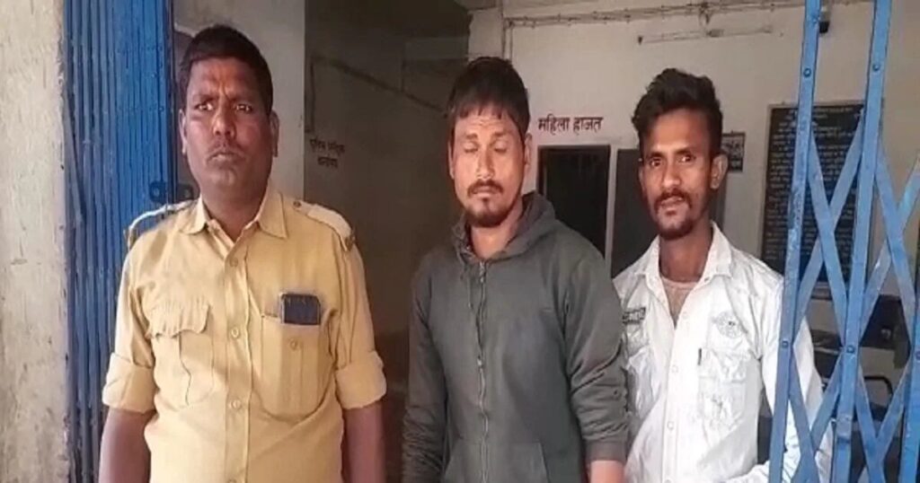 बिहार: पत्नी ने पैर नहीं दबाये तो पति हुआ आगबबूला, सिर फोड़कर मौत के घाट उतारा 1 2157263 CON VideoCapture 20221118 215717 166882336116x9 1