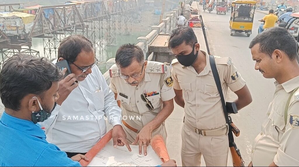समस्तीपुर में सीमा विवाद को लेकर घंटों उलझी रही पुलिस, SP ने कहा- "नहीं हुई है लूट, गोलीबारी को लेकर नगर थाना में दर्ज होगी FIR 1 Screenshot 2022 11 11 16 57 28 86 92460851df6f172a4592fca41cc2d2e6 01