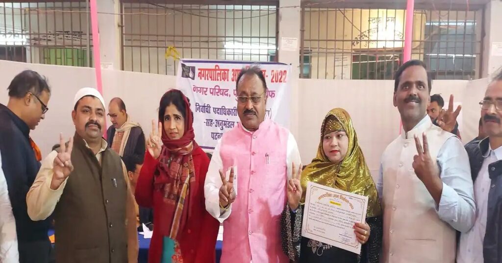 बिहार: नगर निकाय चुनाव में चमकी इस प्रत्याशी की किस्मत, खुद मुख्य पार्षद और दोनो पत्नियों वार्ड पार्षद बनी 1 2285711 CON 20221220 131605 167153848416x9 1