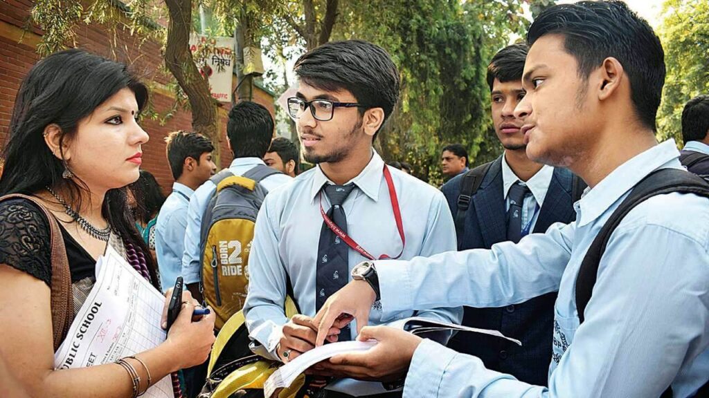 अब साल में दो बार होगी CBSE 10वीं व 12वीं की परीक्षा, बेस्ट स्कोर के आधार पर होगा रिजल्ट 1 678755 bihar board bseb class 10 matric result 01