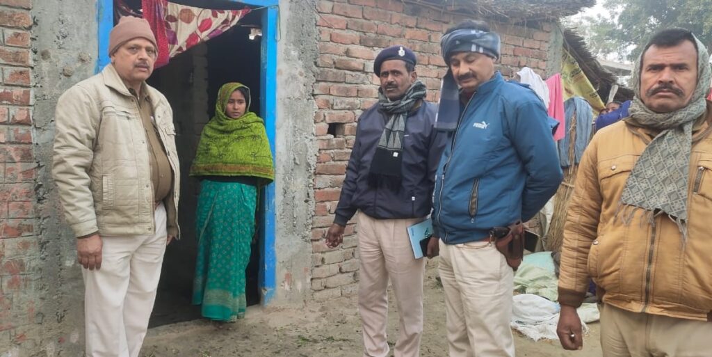 समस्तीपुर में अवैध हथियार खरीद-बिक्री मामले में तीनों आरोपी की गिरफ्तारी व हथियार बरामदगी के लिए पुलिस की छापेमारी 1 20230110 210708 01