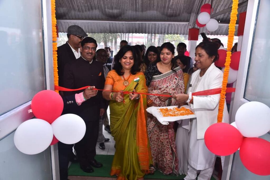 अब मरीजों को नहीं जाना होगा सेंट्रल अस्पताल, समस्तीपुर रेलवे अस्पताल में बना मॉडल ऑपरेशन थिएटर 1 FB IMG 1674877499777
