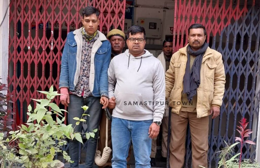 खानपुर प्रखंड कार्यालय में समर्थकों संग तोड़फोड़ करने वाला शिक्षक समेत दो को गिरफ्तार कर भेजा गया जेल 1 IMG 20230122 WA0130 01