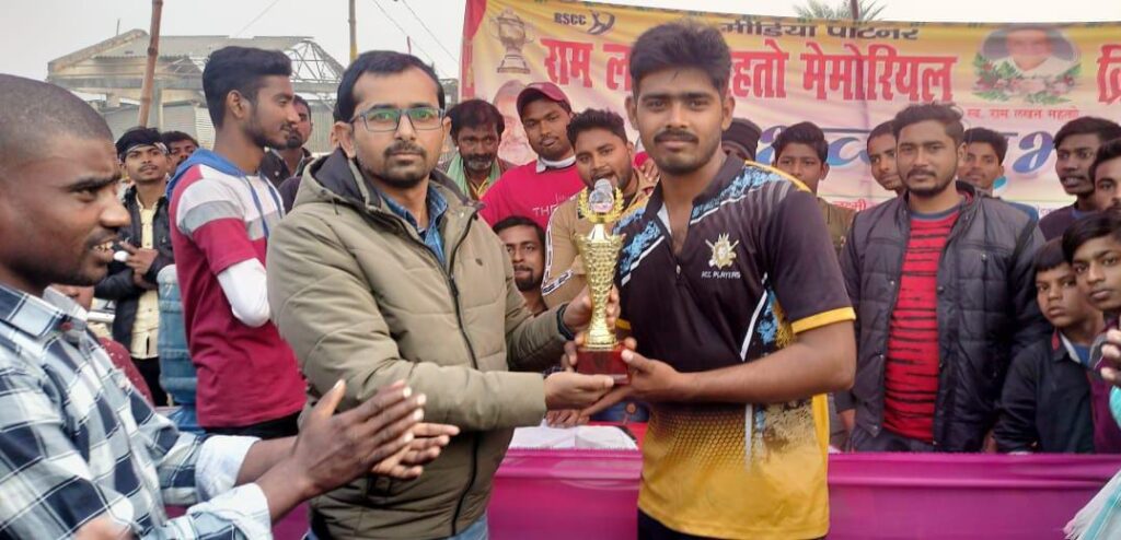 प्रकाश की घातक गेंदबाजी से रणवीर इलेवन 47 रनों से जीतकर पहुँची सेमीफाइनल में 1 IMG 20230124 WA0147