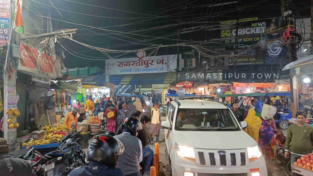 इंटर परीक्षा के दौरान छात्र जाम में ना फंसे इसलिए कचहरी, बस स्टैंड व स्टेशन रोड में वन-वे ट्रैफिक किया गया लागू 1 IMG20221208181033 01