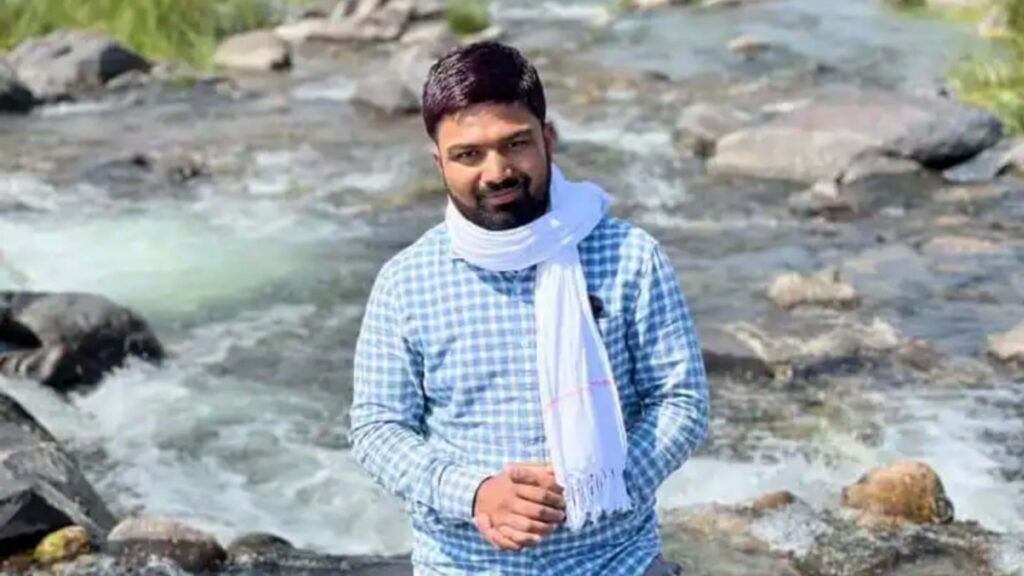मनीष कश्यप को फिर लगा बड़ा झटका, कोर्ट ने रिमांड अवधि 12 दिन बढ़ायी, सुप्रीम कोर्ट में 8 को सुनवाई 1 Picsart 23 03 28 09 23 47 524