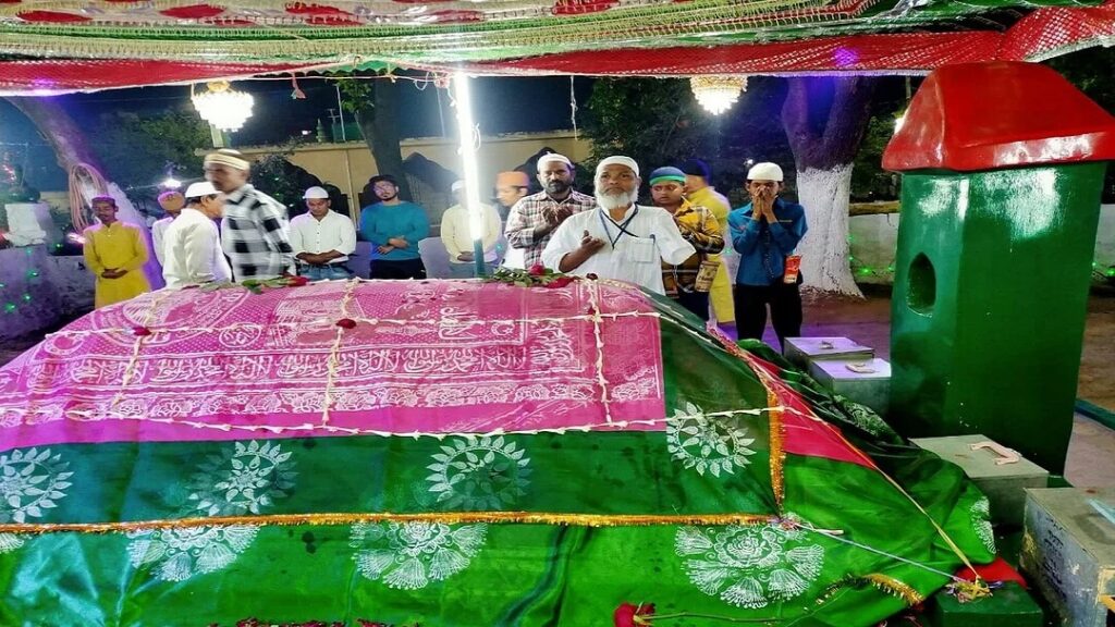 समस्तीपुर में शब-ए-बारात की अफजल रात पर हुई विशेष नमाज; किस्मत, रोजी और अमन चैन की मांगी गयी दुआ 1 Prabhatkhabar2023 03017271ec 6617 4c18 96a1 7b218f6f0c56WhatsApp Image 2023 03 07 at 9 16 30 PM 01