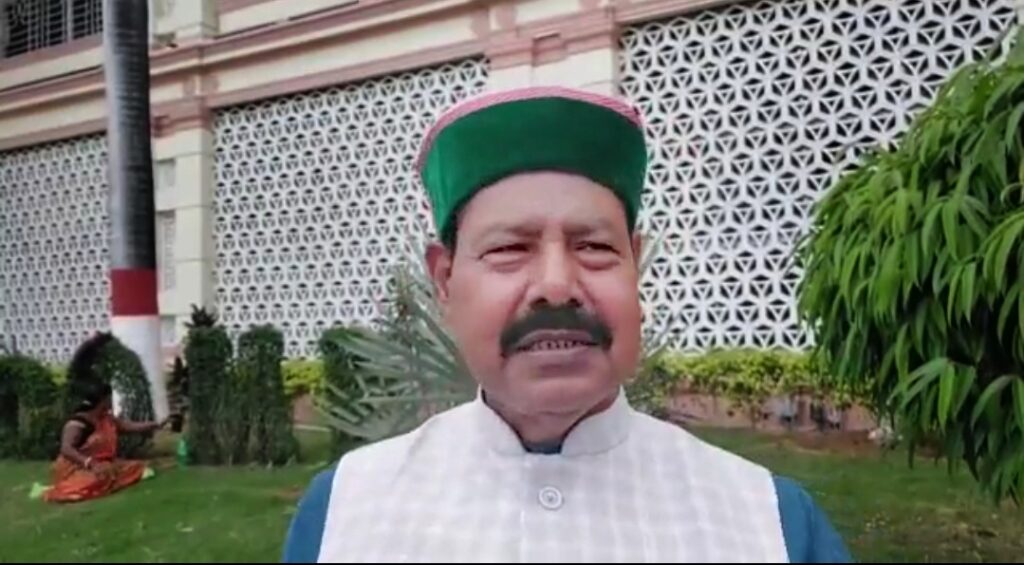राजद को तोड़ने के लिए 2 करोड़ देने आया था मांझी का आदमी, सीएम से भी बात कराई; भाई वीरेंद्र का आरोप 1 Screenshot 2023 03 17 12 01 09 62 92460851df6f172a4592fca41cc2d2e6 01