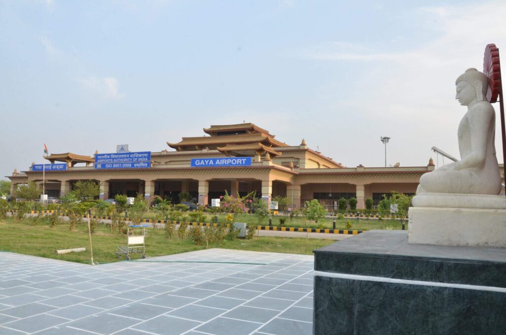 होली पर बिहार के इस एयरपोर्ट को उड़ाने की धमकी..हाईअलर्ट जारी 1 gaya airport banner 0 1