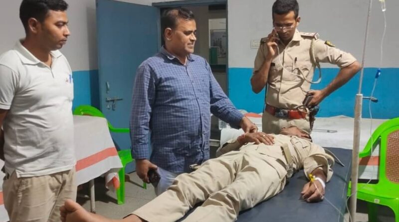 बिहार में शराब तस्करों की दबंगई! शराब कारोबारी को छुड़ाने के लिए 2KM तक पीछा किया, फिर किया हमला 1 13debfd2 3b6c 4b56 b97d d13cf961a855 1680539771928 1