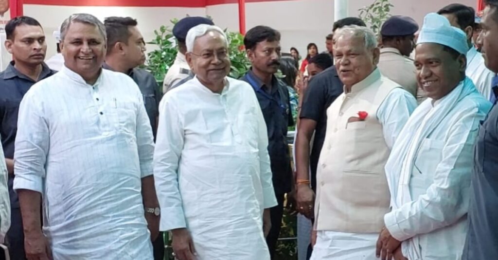 मांझी बोले-मेरी पत्नी मुझसे हमेशा लड़ती है: बोलती है-नीतीश जी से कभी झगड़ा नहीं करना; उन्होंने आपको मुख्यमंत्री बनाया था 1 20230417 083845