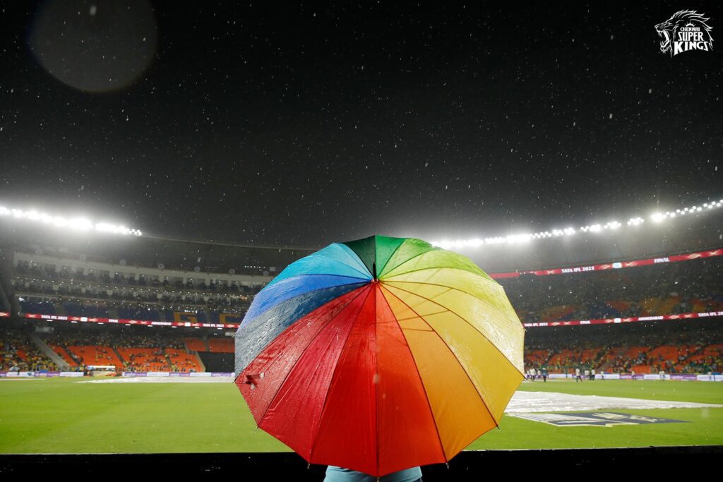 IPL 2023 फाइनल से पहले बारिश ने डाला खलल, अगर मैच धुला तो कौन बनेगा चैंपियन, जानें 1 20230528 195959