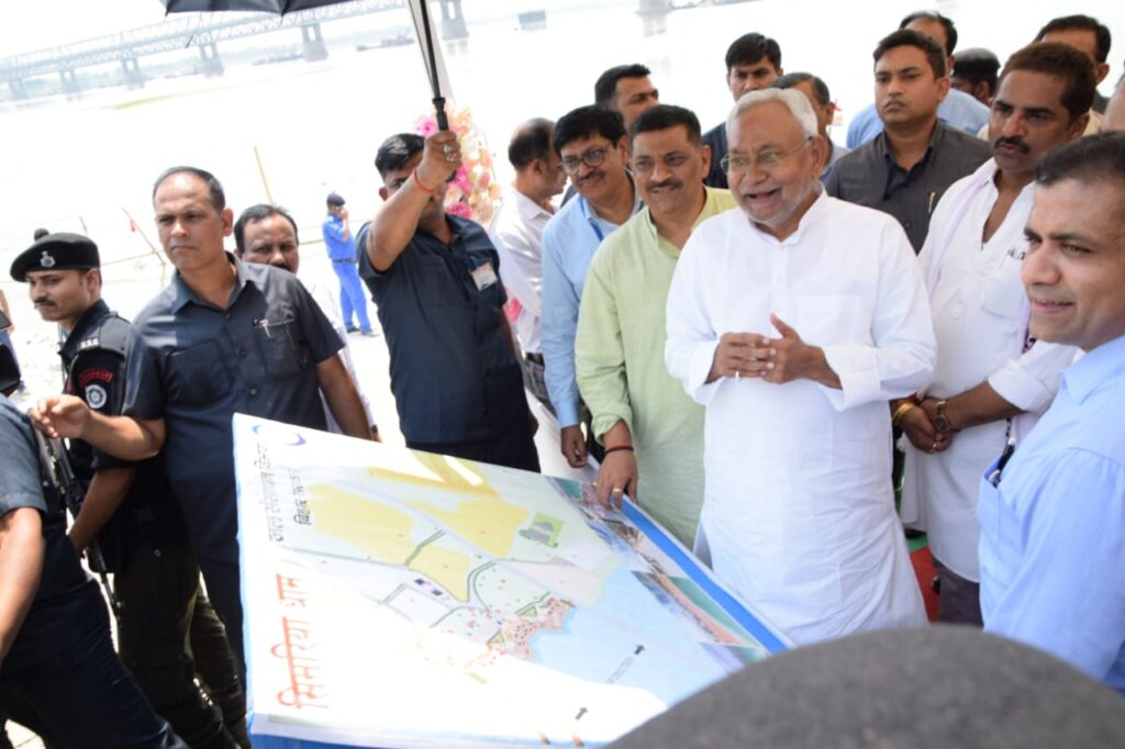 हरिद्वार से भी सुंदर होगा सिमरिया धाम, बढ़ेंगे रोजगार के अवसर; सीएम नीतीश बोले- राशि की कमी नहीं होगी 1 20230530 161248