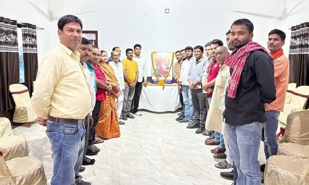 समस्तीपुर में मनाई गई महाराणा प्रताप की जयंती मनाई, उनके पदचिह्नों पर चलने का किया आह्वान 1 IMG 20230510 WA0061 01