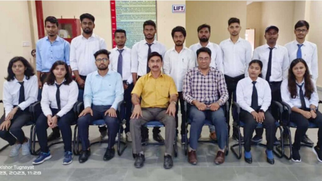 समस्तीपुर इंजीनियरिंग कॉलेज के 18 छात्रों का हुआ कैंपस प्लेसमेंट, मिला इतने लाख रुपये का पैकेज 1 Picsart 23 05 25 07 13 39 078