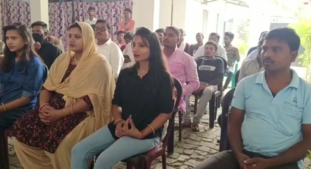 समस्तीपुर में 'मन की बात' कार्यक्रम का 100वां एपिसोड लोगों ने सुना 1 Screenshot 2023 05 01 07 07 20 44 92460851df6f172a4592fca41cc2d2e6 01