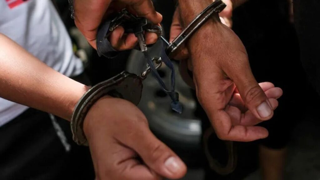 two arrest sixteen nine 01