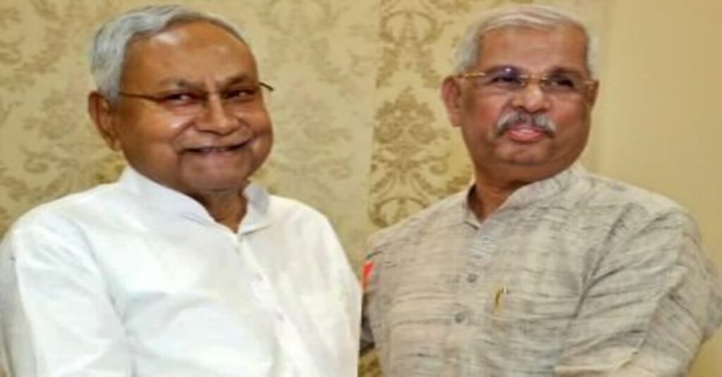 सीएम नीतीश कुमार अचानक पहुंचे राजभवन, राज्यपाल अर्लेकर से हो रही मुलाकात 1 20230628 123232