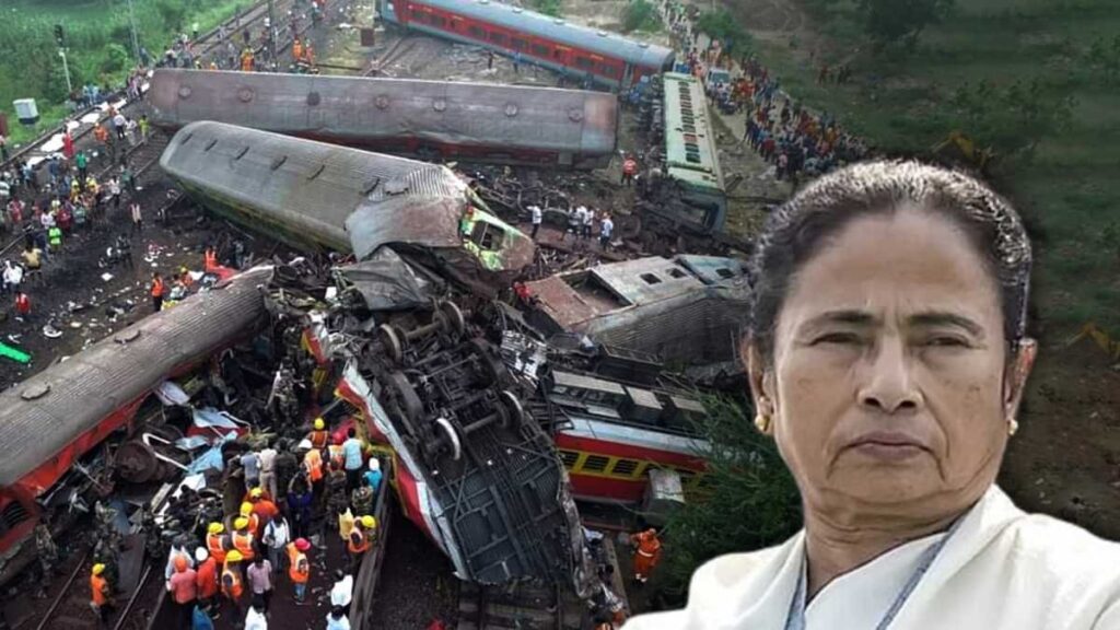 रेल हादसा: मृतकों के आश्रितों को सरकारी नौकरी देगी पश्चिम बंगाल सरकार, ममता बनर्जी ने किया एलान 1 mamata banejee in balasore