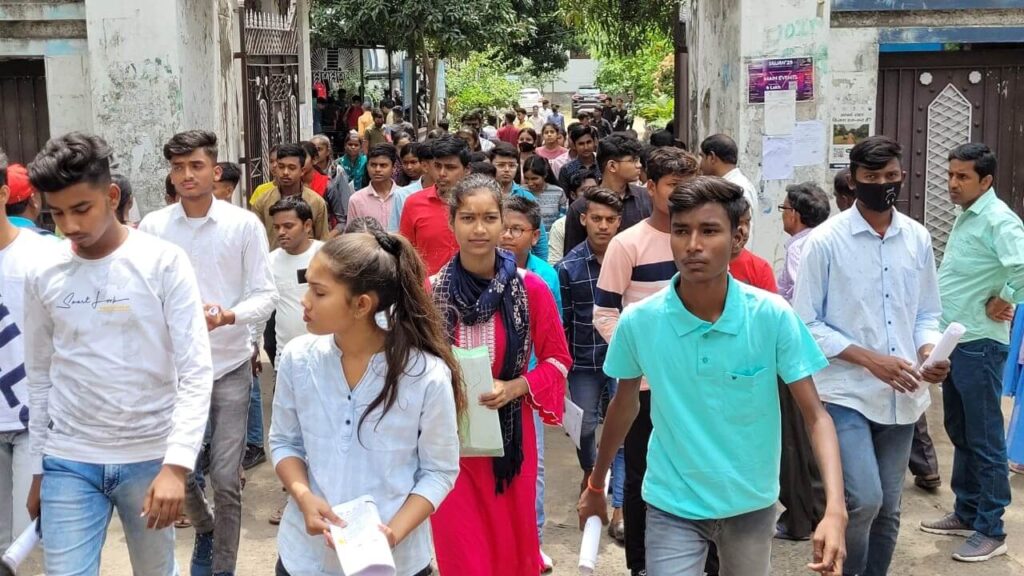 समस्तीपुर जिले के 13 केंद्रों पर आज ITI कैट परीक्षा, 10:30 बजे के बाद नहीं दिया जाएगा प्रवेश, जूता पहनकर प्रवेश नहीं 1 polytechnik 01