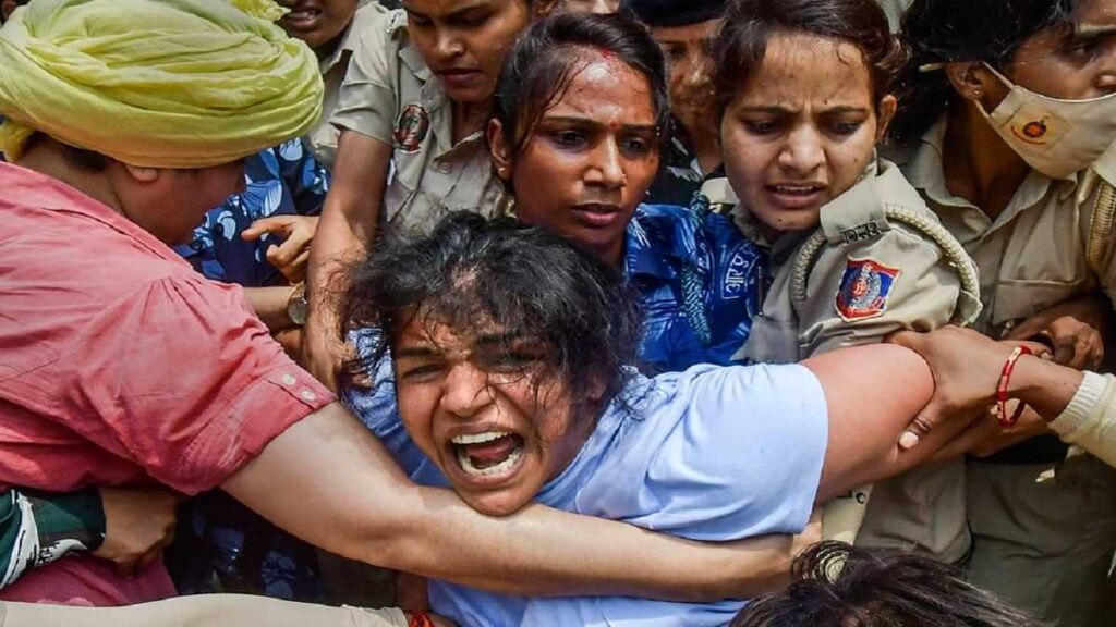 साक्षी मलिक ने आंदोलन छोड़कर रेलवे में अपनी नौकरी पर लौटने की खबर का किया खंडन 1 sakshi