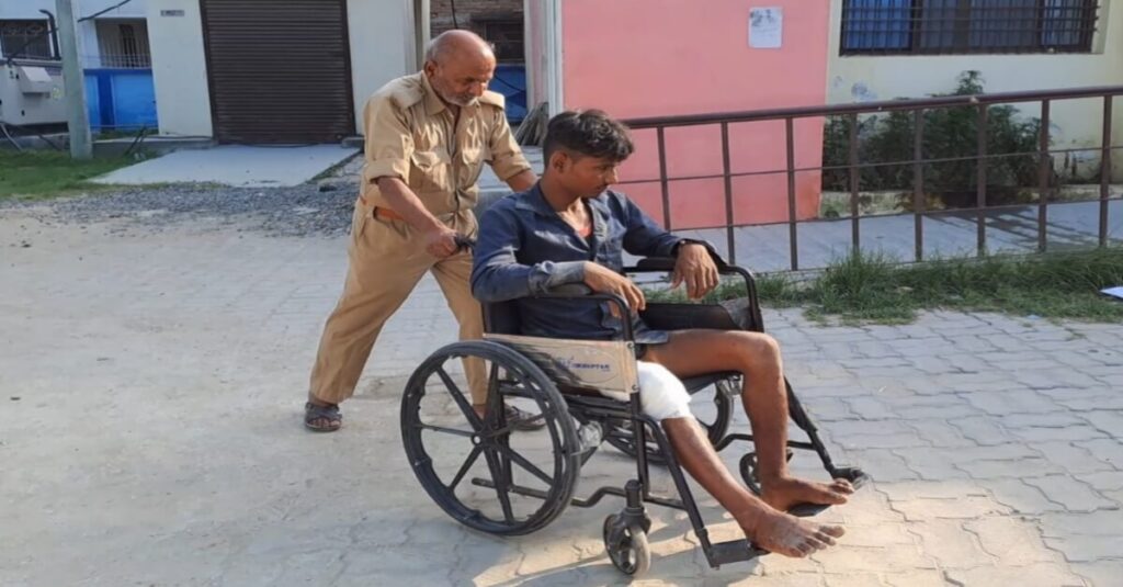 बिहार में शराब तस्कर-पुलिस के बीच मुठभेड़...एक को लगी गोली, 2 नदी में कूदकर फरार, थाना प्रभारी बाल-बाल बचे 1 20230720 132042