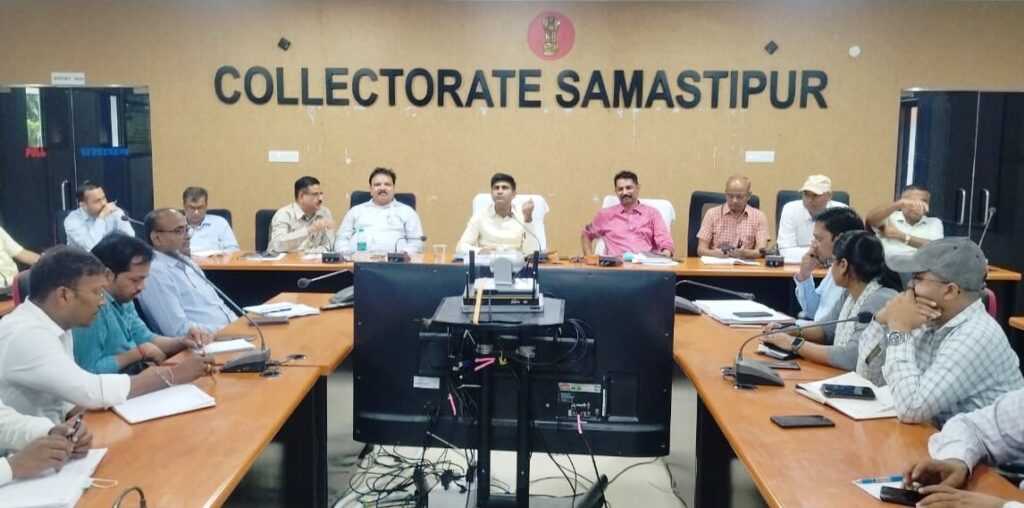 स्वतंत्रता दिवस की तैयारियों को लेकर जिला स्तरीय पदाधिकारियों के साथ DM ने की बैठक, दिये कई आवश्यक निर्देश 1 IMG 20230717 WA0087 01
