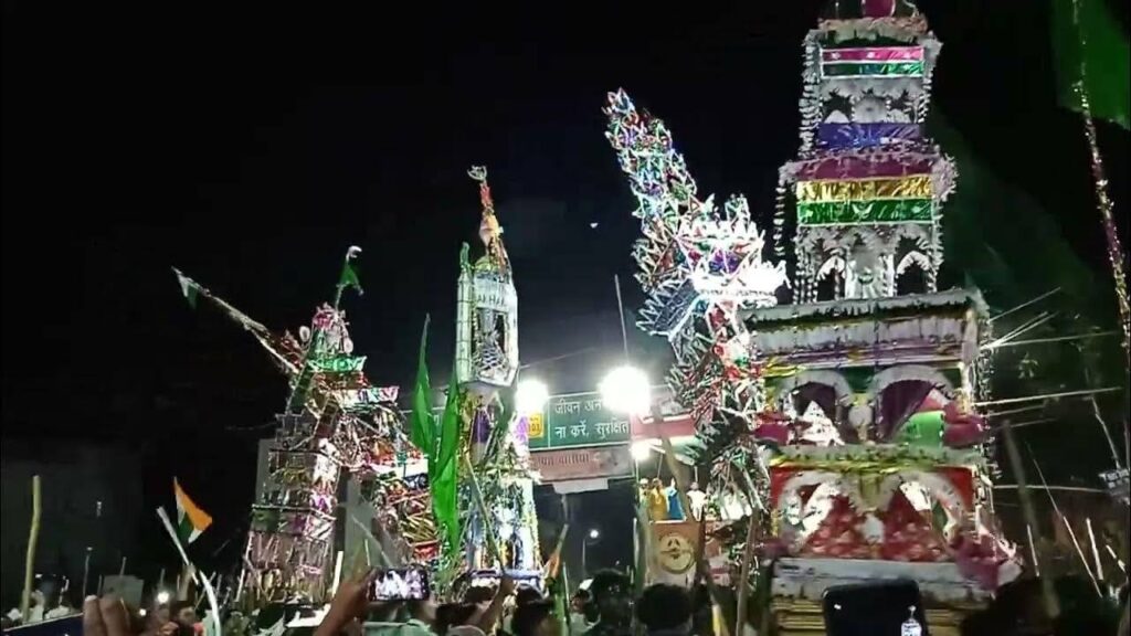 मुसरीघरारी में भव्य रूप में मनाये जाने वाले मुहर्रम की तैयारी शुरू, चौराहे पर होता है 22 ताजिया का मिलान 1 maxresdefault 01