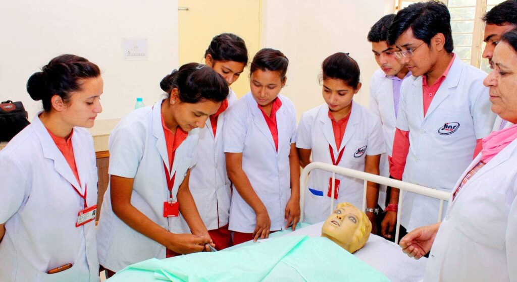 BSc Nursing, ANM, GNM समेत विभिन्न नर्सिंग कोर्स में दाखिले की अधिकतम उम्र सीमा खत्म... 1 911e67254d52ee2aabd25b2bb9f1790d 01