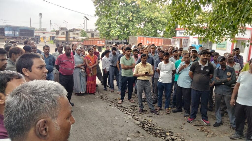 पुराने पेंशन की मांग को लेकर महासंग्राम में सम्मिलित होने के लिये जागरूकता सभा का आयोजन 1 IMG 20230822 WA0028 01