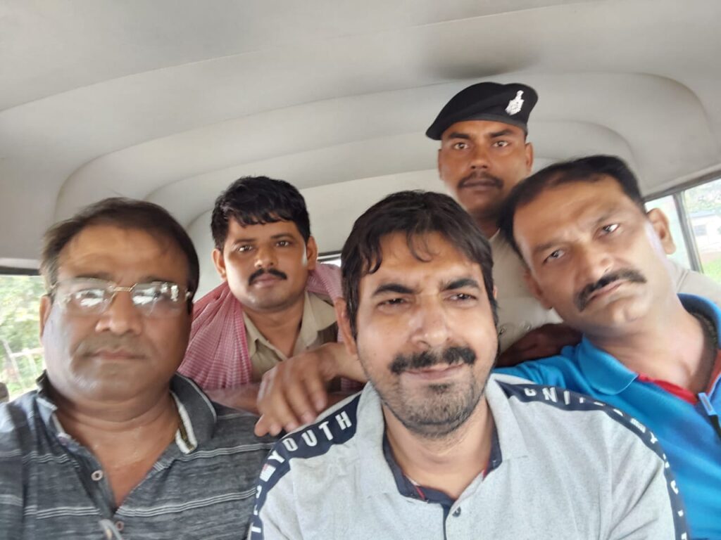 बिहार: जांच घर खुलवाने के लिए 55 हजार की घूस ले रहा था सिवल सर्जन ऑफिस का लिपिक, निगरानी विभाग ने रंगे हाथ दबोचा 1 IMG 20230830 WA0000