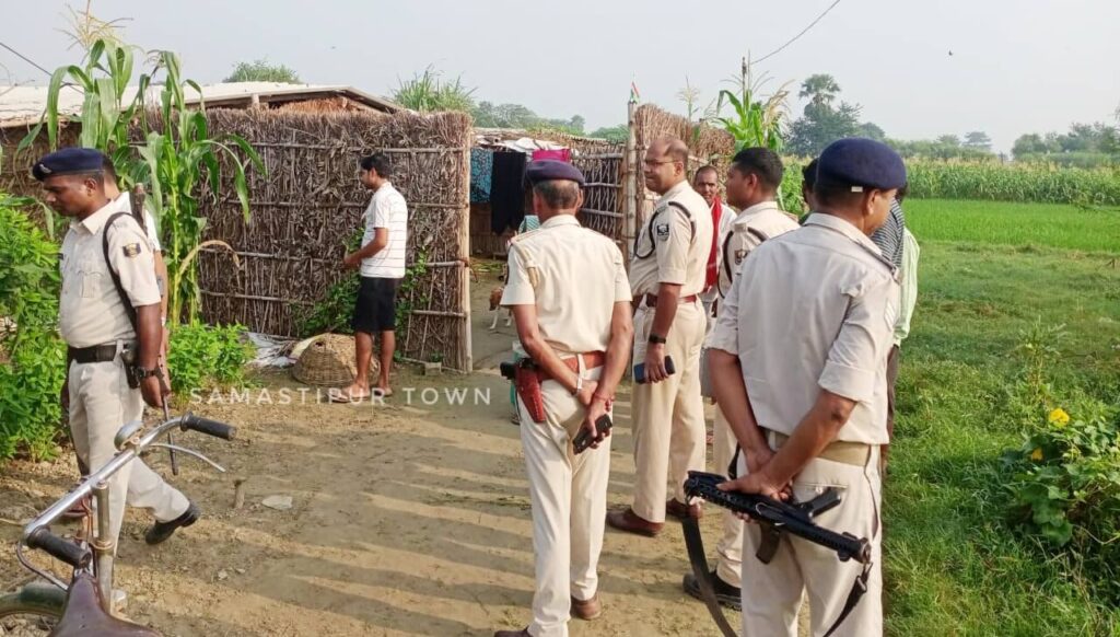 मोहनपुर में महिला पर कुल्हाड़ी से वार कर हत्या, घटना से आक्रोशित लोगों ने किया सड़क जाम 1 IMG 20230901 WA0026 01