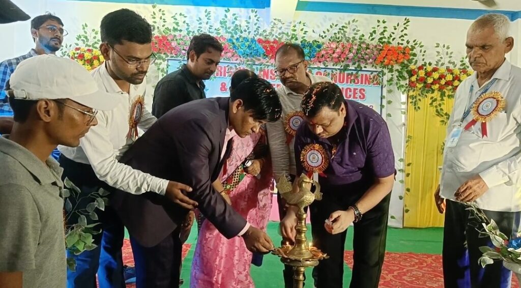 कृष्णा इंस्टिट्यूट ऑफ नर्सिंग एंड पैरामेडिकल साइंसेस में मनाया गया फिजियोथैरेपी दिवस, संस्थान के अध्यक्ष एस.के मंडल ने किया उद्घाटन 1 Screenshot 2023 09 08 18 09 08 68 92460851df6f172a4592fca41cc2d2e6 01