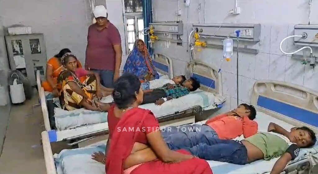 दलसिंहसराय में एल्बेंडाजोल दवा खिलाने से स्कूल में तीन दर्जन बच्चों की तबीयत बिगड़ी, अनुमंडलीय अस्पताल में चल रहा इलाज 1 Screenshot 2023 09 20 15 14 31 73 92460851df6f172a4592fca41cc2d2e6 01