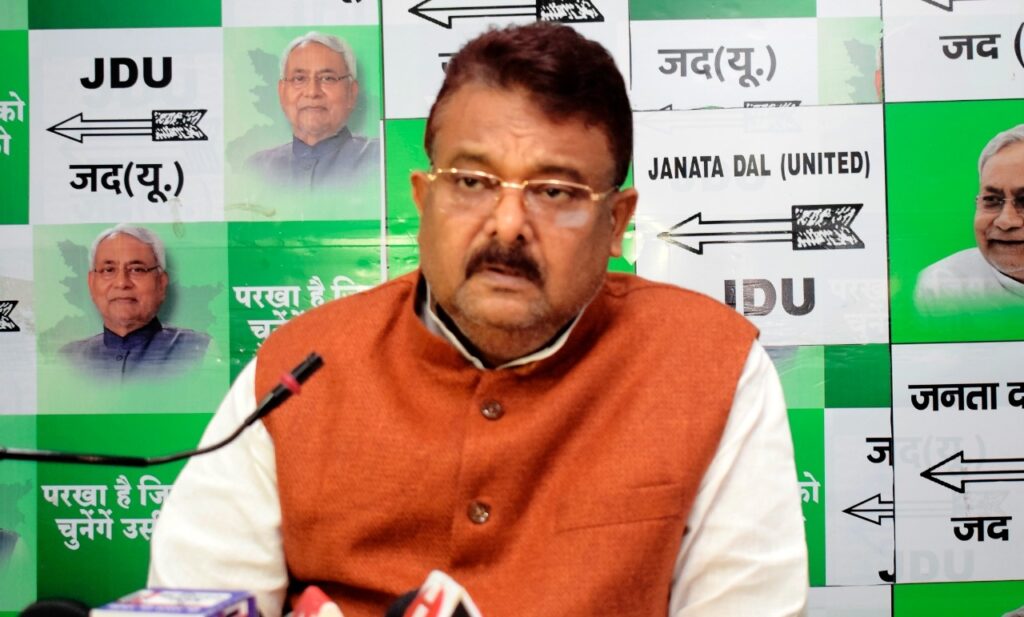 नीतीश के करीबी रणवीर नंदन ने जेडीयू छोड़ी, ललन सिंह को इस्तीफा भेजा, बीजेपी में जाने की अटकल... 1 WhatsApp Image 2022 11 17 at 13.34.15 1 01