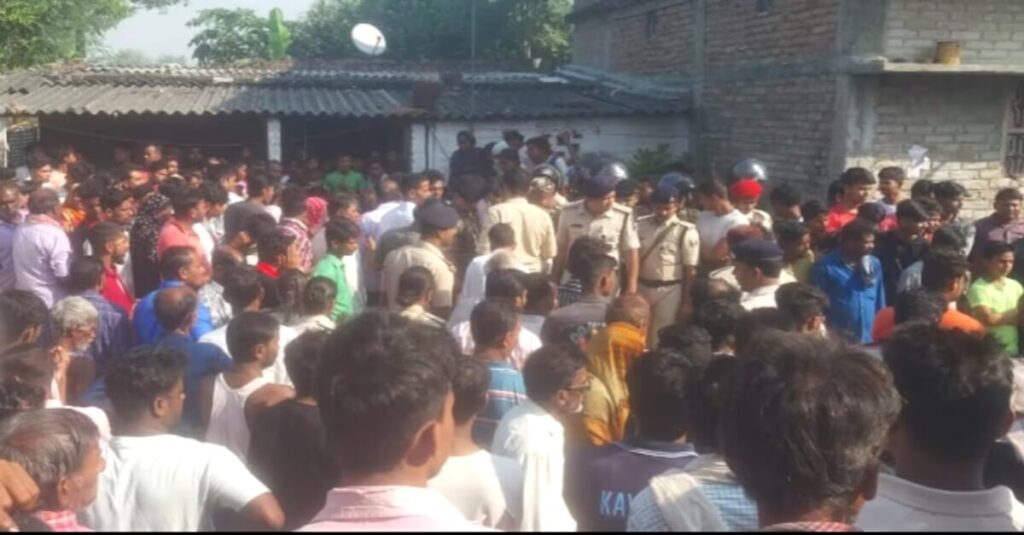 बिहार: बेटी के रूम का दरवाजा तोड़ दाखिल हुए पिता, अंदर का नजारा देख रह गए सन्न; एकसाथ मिला प्रेमी जोड़े का शव 1 20231024 144446