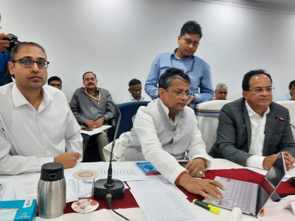 दाखिल-खारिज सिस्टम ऑनलाइन:राजस्व एवं भूमि सुधार विभाग मंत्री आलोक मेहता ने की शुरुआत; SMS अलर्ट सेवा का भी शुभारंभ 1 IMG 20231028 WA0011 1